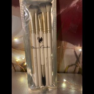 BEAU GACHIS COMPLETE BAMBOO BRUSH SET